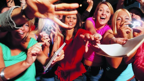 Touché met Julien De Wit